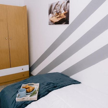 Piso Compartido Delyrent, Renfe Hotel Jaén Eksteriør billede